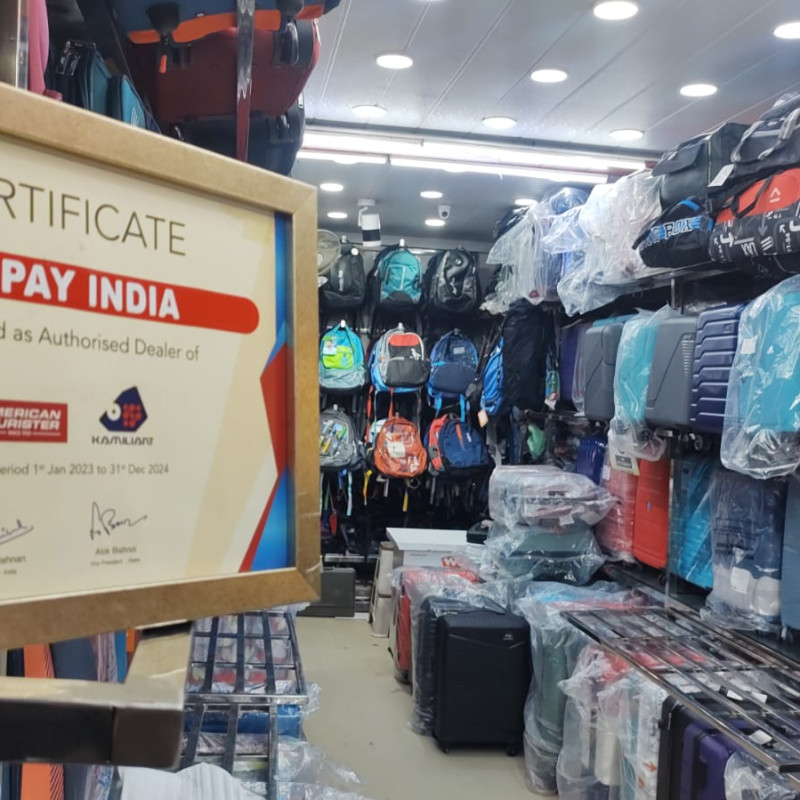 VIP Luggage garh road meerut call 8527141422